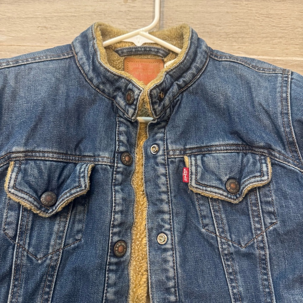 Levi's Blue Jean Jacket with Tan Lining